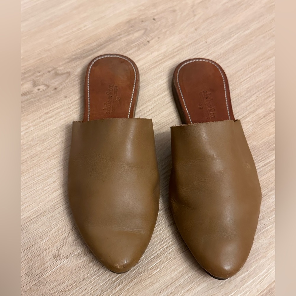 Women's Pointed Tan Leather Slip-On Mules